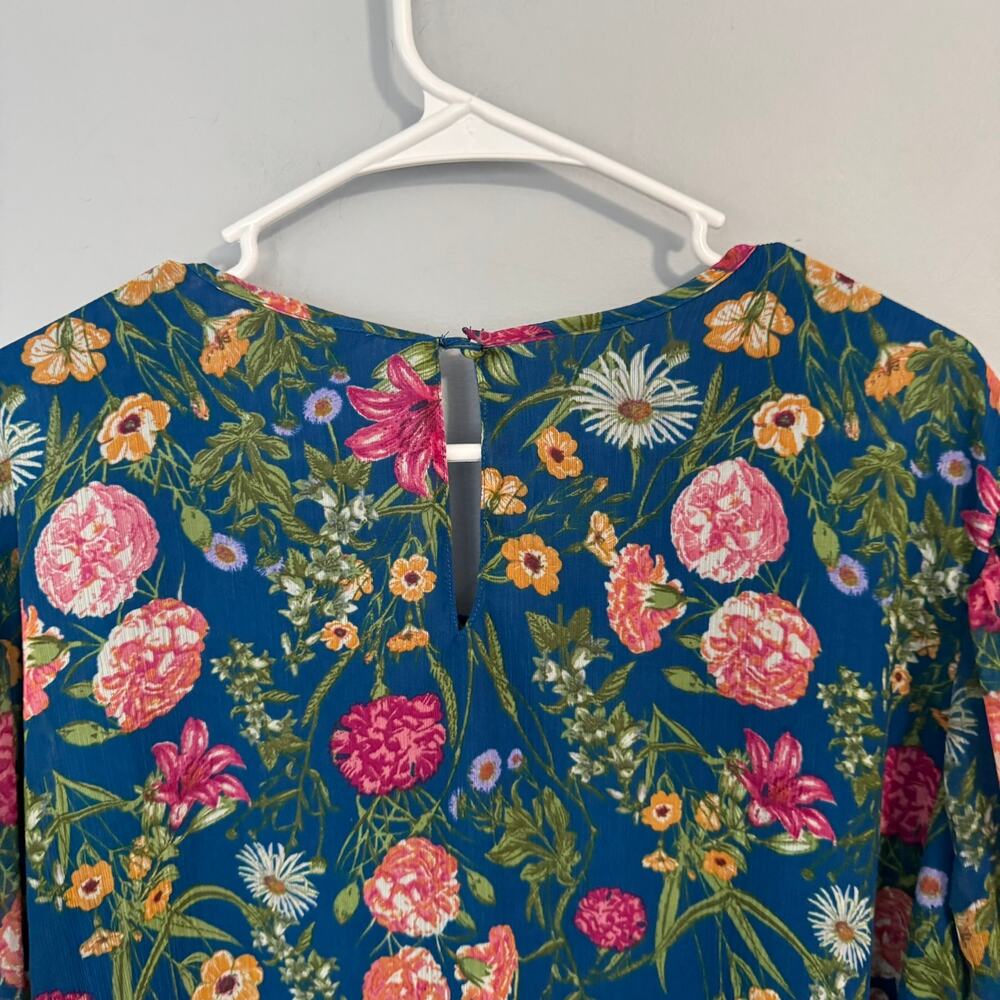 Terra & Sky Blue Floral Smocked Chiffon Top Women's Plus Size 3X / 24W - 26W - Picture 10 of 10